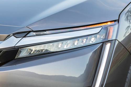 Honda Clarity Touring Plug-In Hybrid Sedan Headlamp Detail
