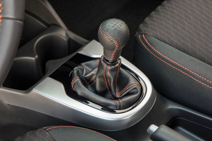 19 Honda Fit Pictures 360 Photos Edmunds