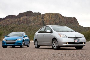 Model Year Review Edmunds 2010 Honda Insight Vs 2009 Toyota Prius Comparison Test