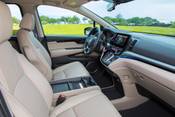 Honda Odyssey Elite Passenger Minivan Interior