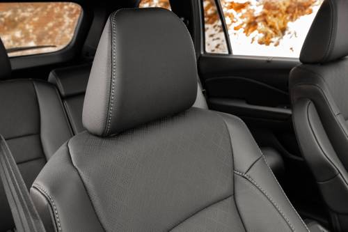 Honda Passport Elite 4dr SUV Interior Detail