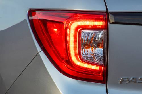 Honda Passport Elite 4dr SUV Exterior Detail