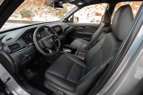 Honda Passport Elite 4dr SUV Interior Shown
