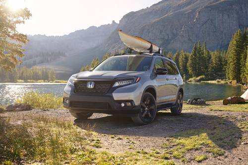 Honda Passport Elite 4dr SUV Lifestyle Exterior