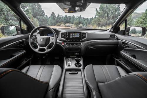 Honda Passport TrailSport 4dr SUV Dashboard Shown
