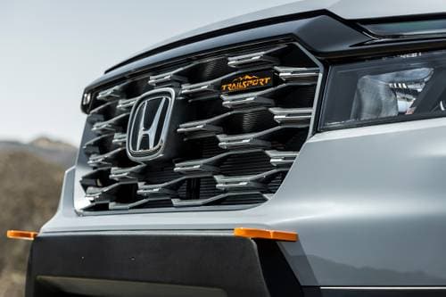 Honda Passport TrailSport 4dr SUV Front Badge