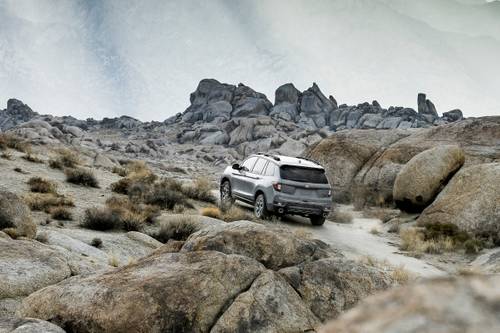 Honda Passport TrailSport 4dr SUV Lifestyle Exterior