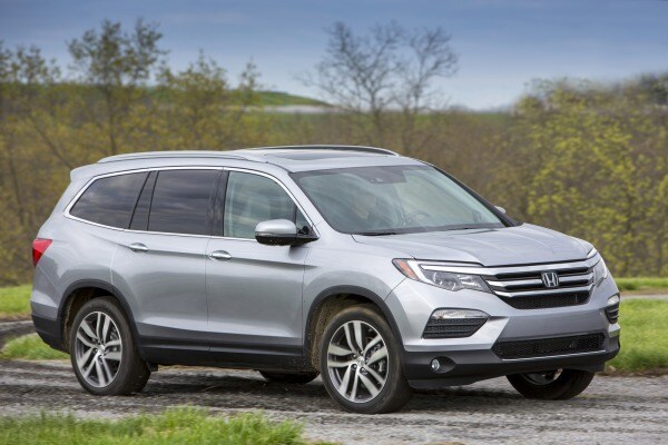 2016 Honda Pilot Priced at $30,875, Arrives at Dealerships This Summer | Edmunds 2016 Honda Pilot Priced at $30,875, Arrives at Dealerships This Summer | Edmunds