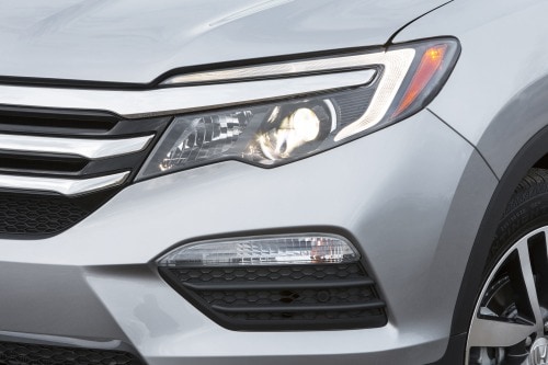 2016 Honda Pilot Elite 4dr SUV Headlamp Detail