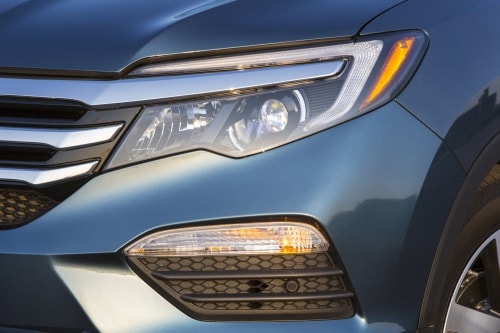2016 Honda Pilot Elite 4dr SUV Headlamp Detail