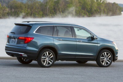 Used 2016 Honda Pilot Ex L W Rear Entertainment System Suv Review 2016 Honda Pilot Elite 4dr Suv Rear Shown