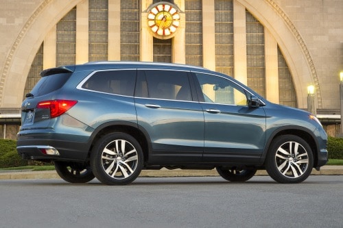 2016 Honda Pilot Elite 4dr SUV Rear Shown