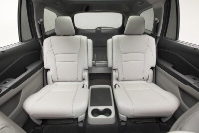 Used 2017 Honda Pilot Pictures 217 Photos Edmunds 2017 Honda Pilot Elite W Navigation And Rear Entertainment System 4dr Suv Interior