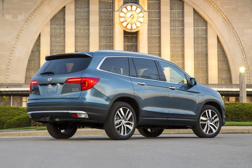 2017 Honda Pilot Pictures 217 Photos Edmunds 2017 Honda Pilot Pictures 217 Photos Edmunds