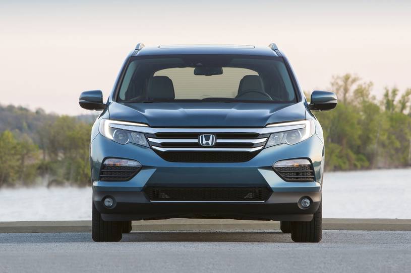 2018 Honda Pilot Pictures - 204 Photos | Edmunds