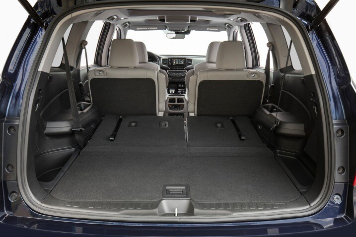 2019 Honda Pilot First Drive Edmunds When Honda Launched The Third Generation Pilot For 2016 Model Year It Wasn T Long Before We Declared One Of Our Favorite Three Row Suvs