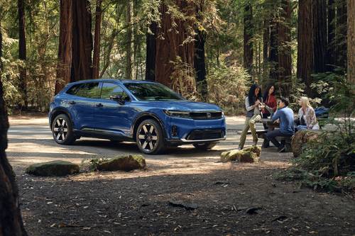 2025 Honda Prologue Elite 4dr SUV Lifestyle Exterior