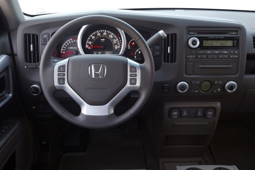 2008 Honda Ridgeline RTL Crew Cab Pickup Steering Wheel Detail