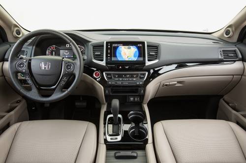 2017 Honda Ridgeline RTL-E Crew Cab Pickup Dashboard