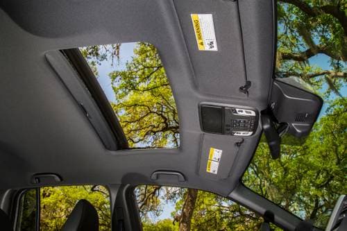 2017 Honda Ridgeline RTL-E Crew Cab Pickup Interior Detail