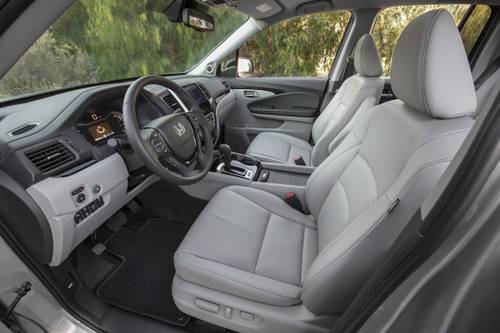 2017 Honda Ridgeline RTL-E Crew Cab Pickup Interior Shown