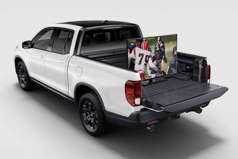 2026 Honda Ridgeline Black Edition Two-Tone Crew Cab Pickup Exterior Shown