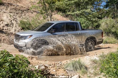 2026 Honda Ridgeline RTL Crew Cab Pickup Lifestyle Exterior