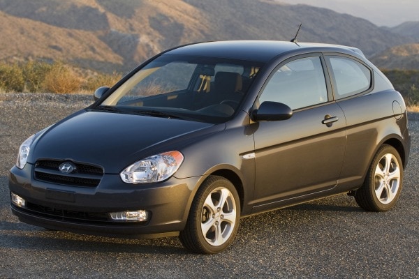 The 2010 Hyundai Accent The 2010 Hyundai Accent