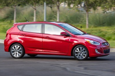 2016 Hyundai Accent Review Edmunds 2016 Hyundai Accent Sport 4dr Hatchback Exterior Shown