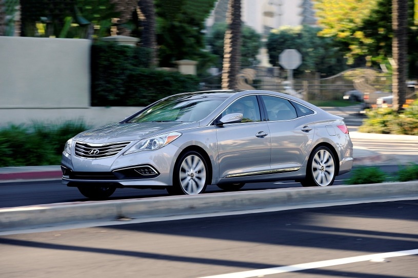 2017 Hyundai Azera Pictures - 58 Photos | Edmunds
