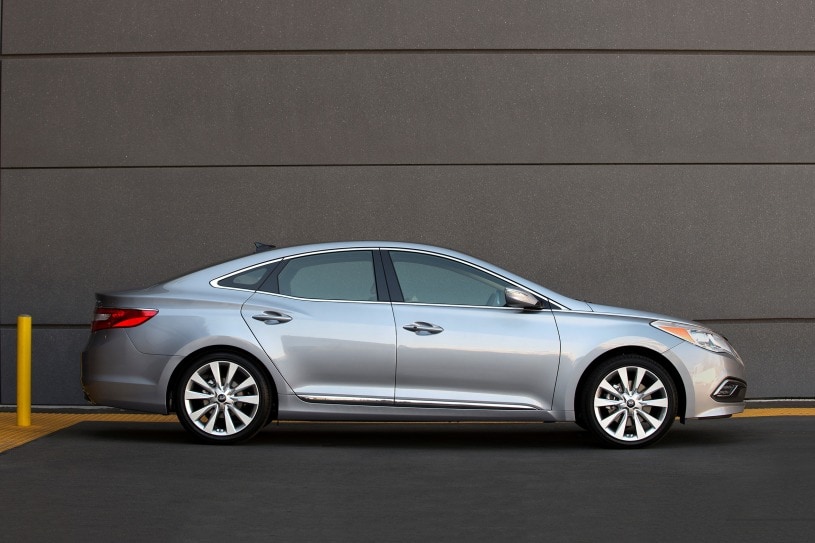 2017 Hyundai Azera Pictures - 58 Photos | Edmunds