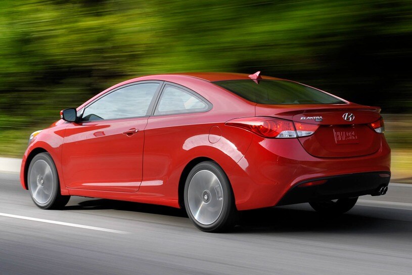 2014 Hyundai Elantra Coupe Pictures - 94 Photos | Edmunds