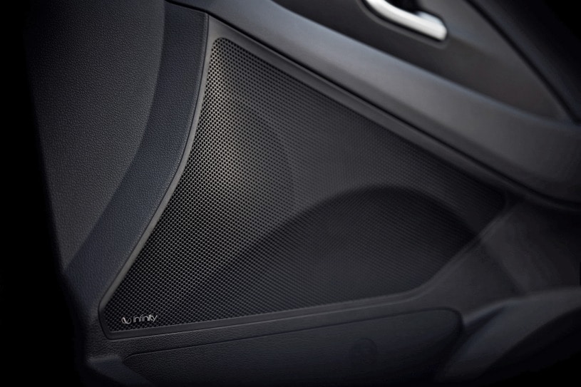 2018 Hyundai Elantra GT Sport 4dr Hatchback Audio Detail