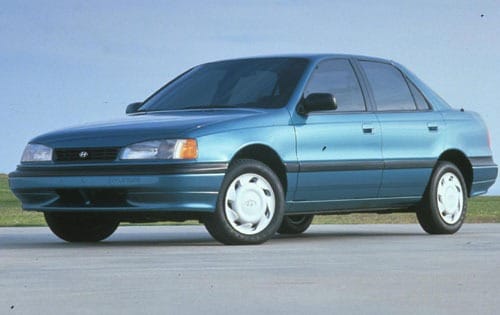 1992 Hyundai Elantra 4 Dr GLS Sedan