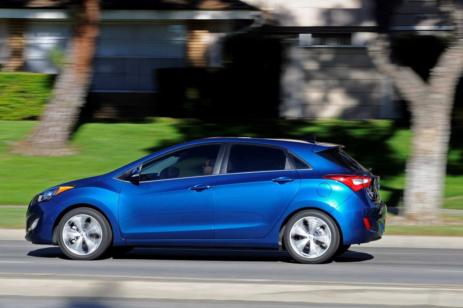2015 Hyundai Elantra GT Priced at $19,625 | Edmunds