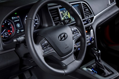 2017 Hyundai Elantra Limited Sedan Aux Controls