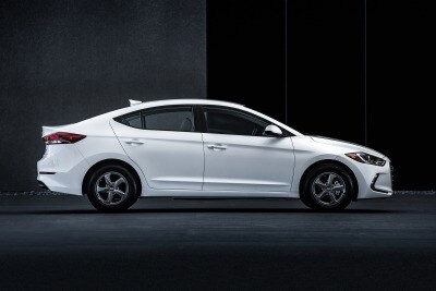 2018 Hyundai Elantra Pictures 245 Photos Edmunds 2018 Hyundai Elantra Eco Sedan Profile