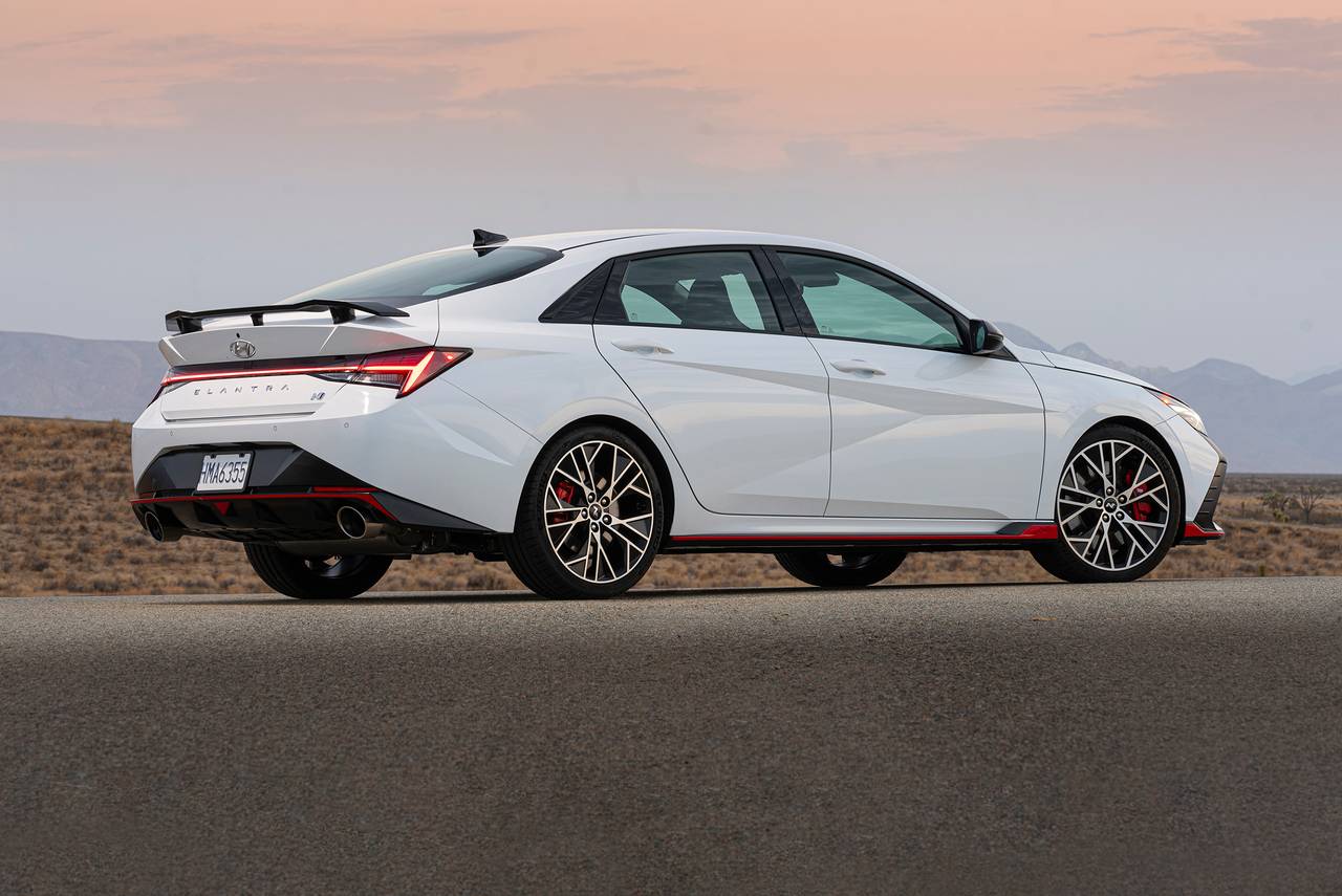 Hyundai Elantra Sedan 2023