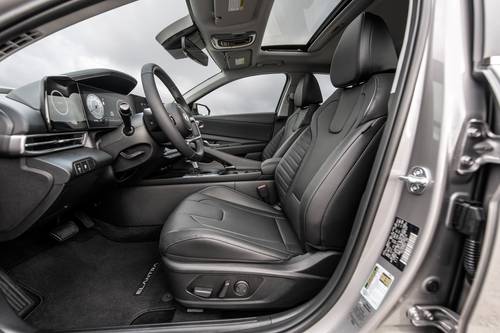 2025 Hyundai Elantra Limited Sedan Interior