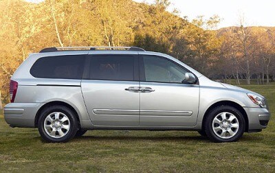 2007 Hyundai Entourage Consumer Reviews 158 Car Edmunds 2007 Hyundai Entourage 4dr Minivan Shown