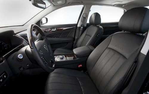 2012 Hyundai Equus Ultimate Front Seating Detail