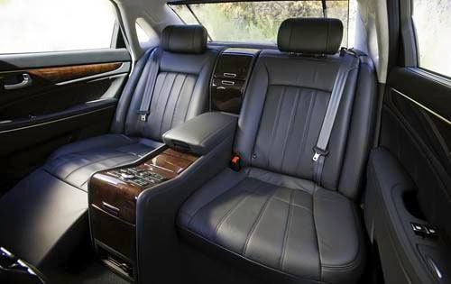 2012 Hyundai Equus Ultimate Rear Interior