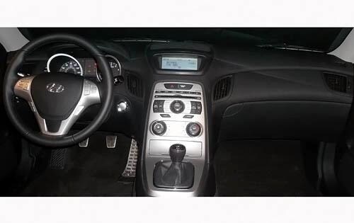 2011 Hyundai Genesis Coupe 2.0T Premium Dashboard