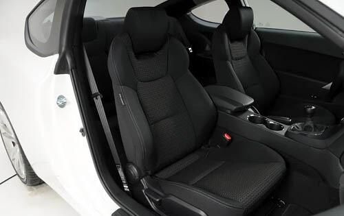 2011 Hyundai Genesis Coupe 2.0T R-Spec Interior