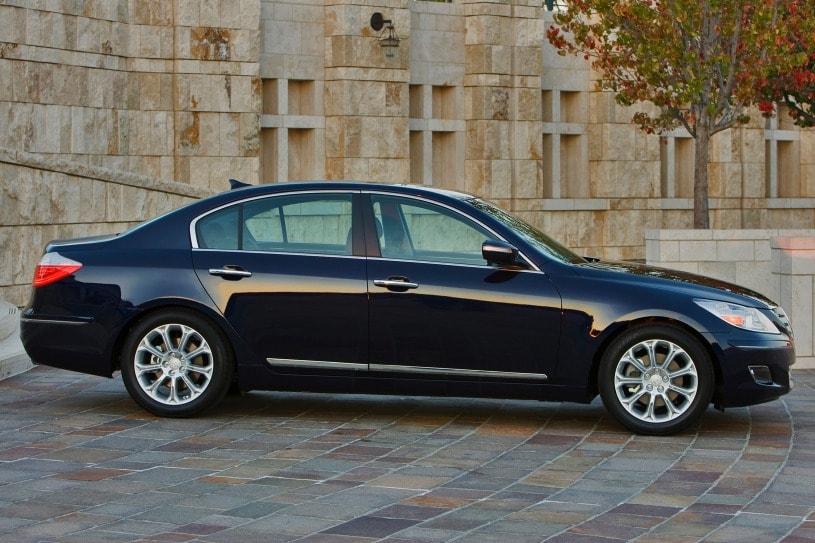 Hyundai genesis 2010