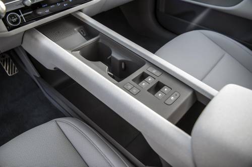 Hyundai IONIQ 6 Limited Sedan Interior Detail