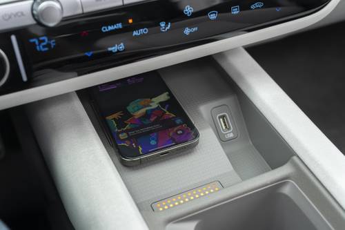 Hyundai IONIQ 6 Limited Sedan Interior Detail