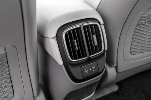 Hyundai IONIQ 6 Limited Sedan Interior Detail