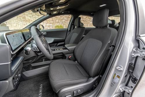 Hyundai IONIQ 6 SE Sedan Interior Detail