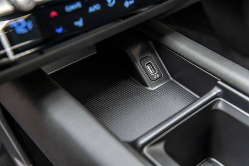 Hyundai IONIQ 6 SE Sedan Interior Detail